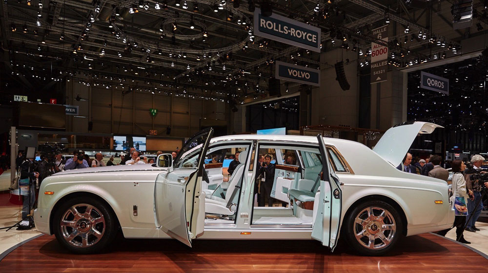 Lý lẽ của những chiếc xe triệu đô rolls-royces-phantom-serenity-showed-us-what-bespoke-truly-means-in-geneva-live-photos_17.jpg