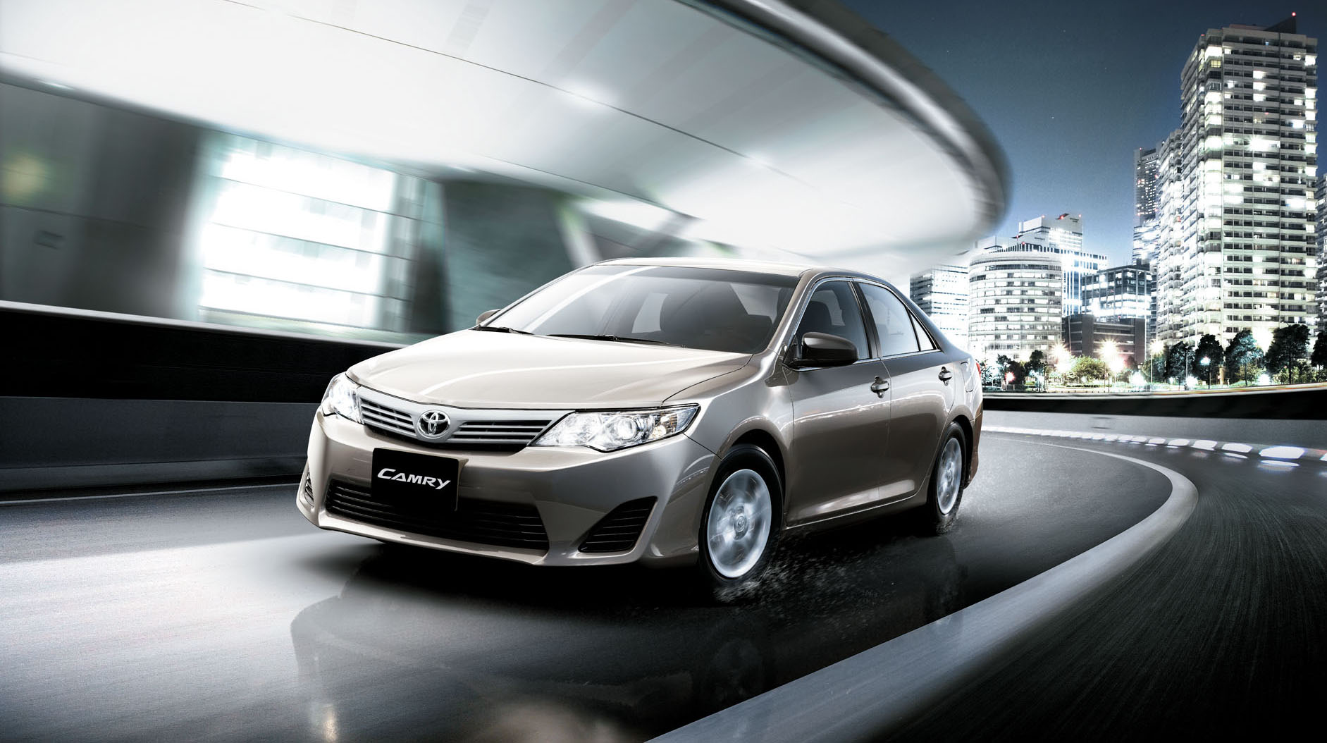 So sánh trực quan Toyota Camry 2015 và phiên bản cũ Camry 2015 (8).jpg