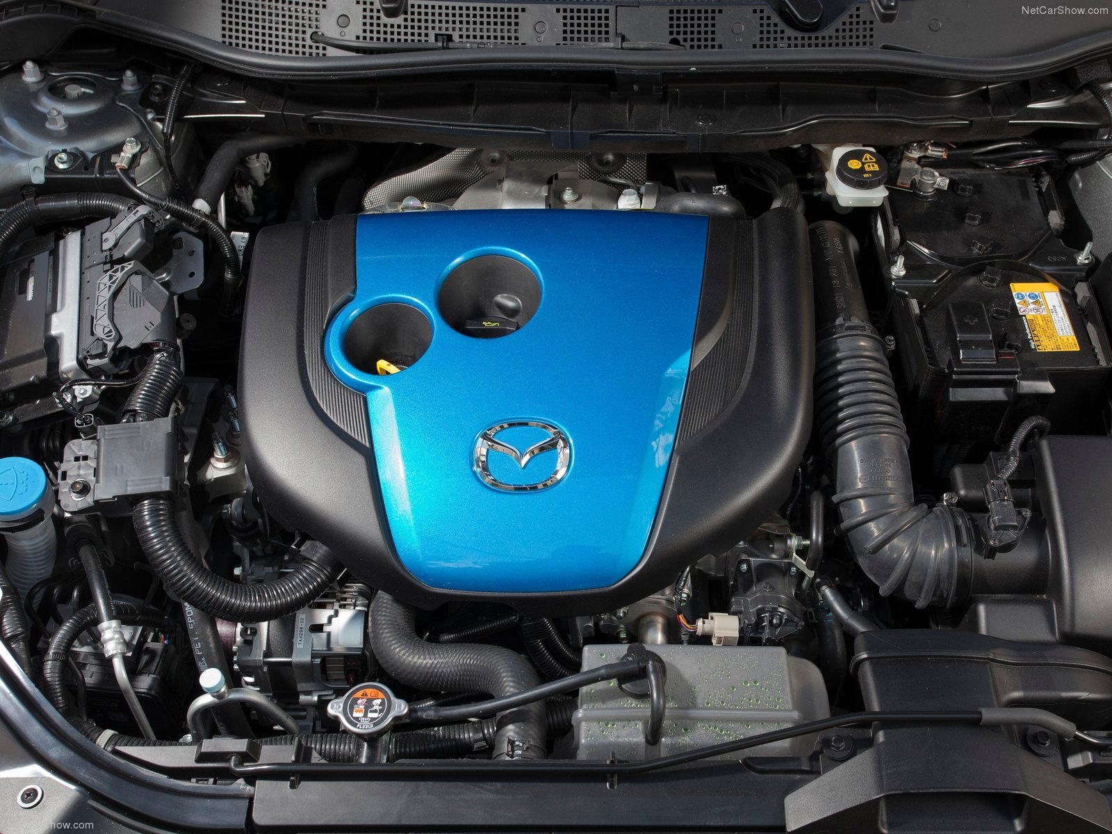 Honda CR-V và Mazda CX-5: Cuộc đối đầu cân sức crv vs cx5 (20).jpg