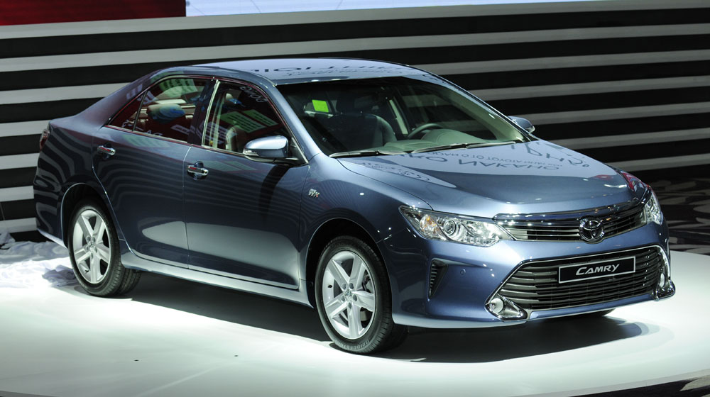 Chính thức ra mắt, Toyota Camry 2015 có giá từ 1,078 tỷ đồng toyota-camry-2015 (2).jpg