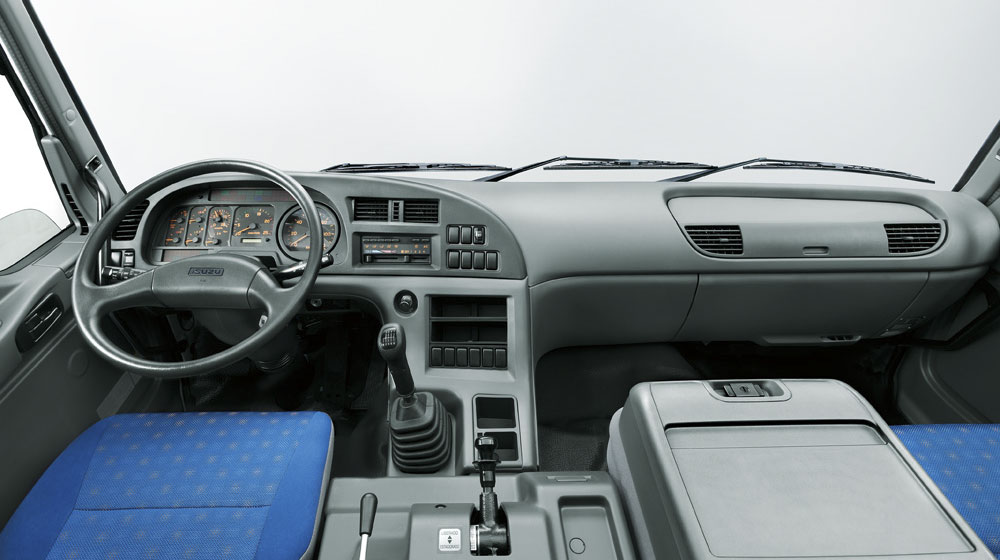 Isuzu Việt Nam giới thiệu xe đầu kéo “cực” hiện đại xe tai isuzu (1).jpg