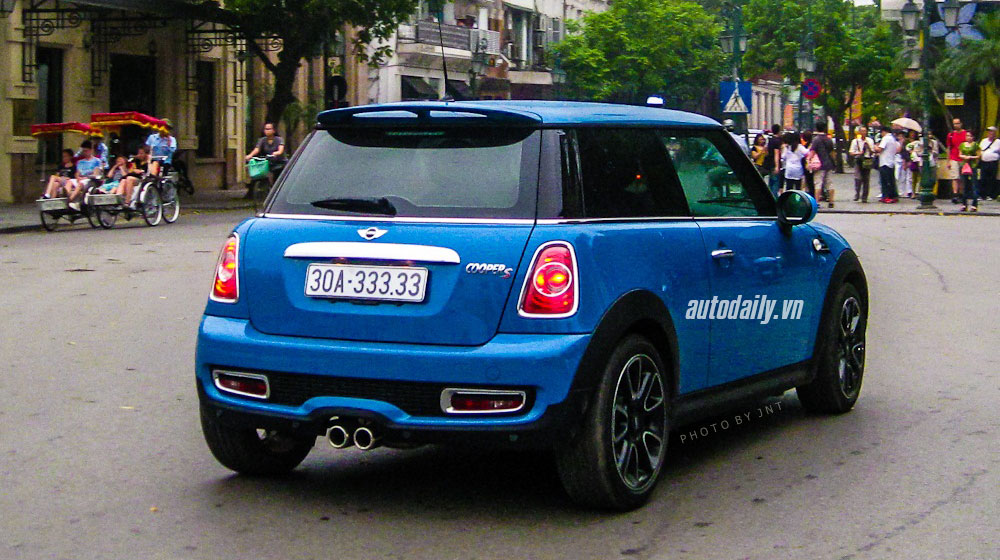 3 xe nhỏ mang biển khủng nhất Hà Nội 13964192512_337e491a2a_o.jpg