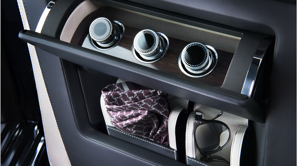 Ảnh chi tiết Rolls-Royce Phantom Limelight Collection Rolls-Royce-Phantom-Limelight-Collection-14.jpg