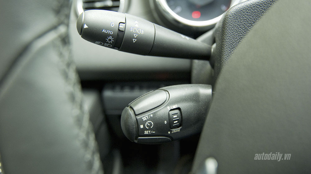 Lên Tam Đảo, thử xe “chất” Pháp Peugeot 3008 Peugeot-3008-(41).jpg