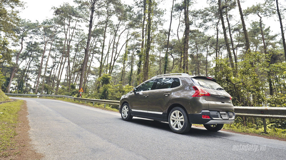 Ảnh khả năng vận hành của Peugeot 3008 Peugeot-3008-(59)-1.jpg