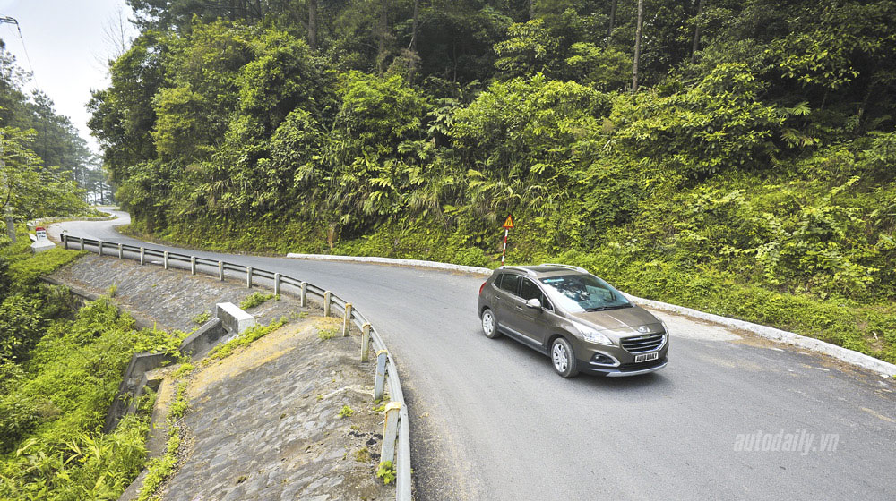 Ảnh khả năng vận hành của Peugeot 3008 Peugeot-3008-(63).jpg