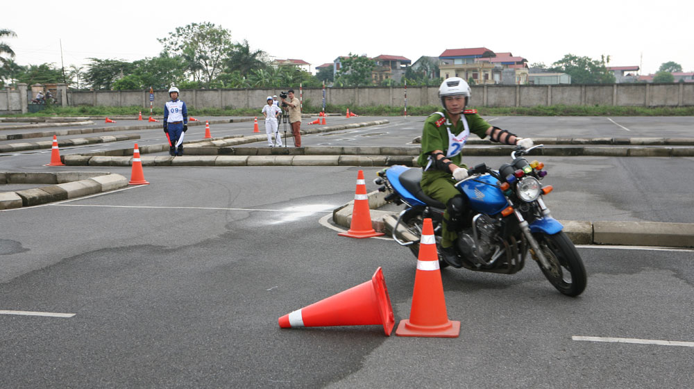 Sôi động Hội thi ”Hướng dẫn viên Lái xe an toàn xuất sắc năm 2015