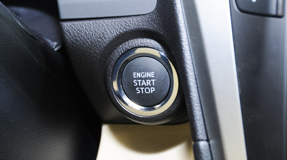 Toyota Camry 2015: Những cải tiến đột phá Ra_mat_Toyota_Camry_2015 (26).jpg