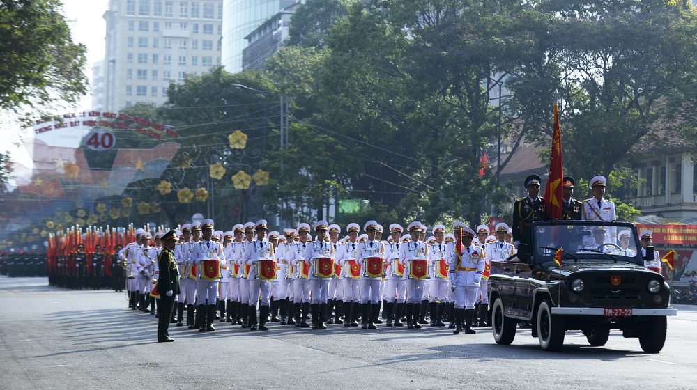 Xe “U oát” trứ danh xuất hiện trong Lễ diễu binh 30/4 Xe-U-oat-(2).jpg