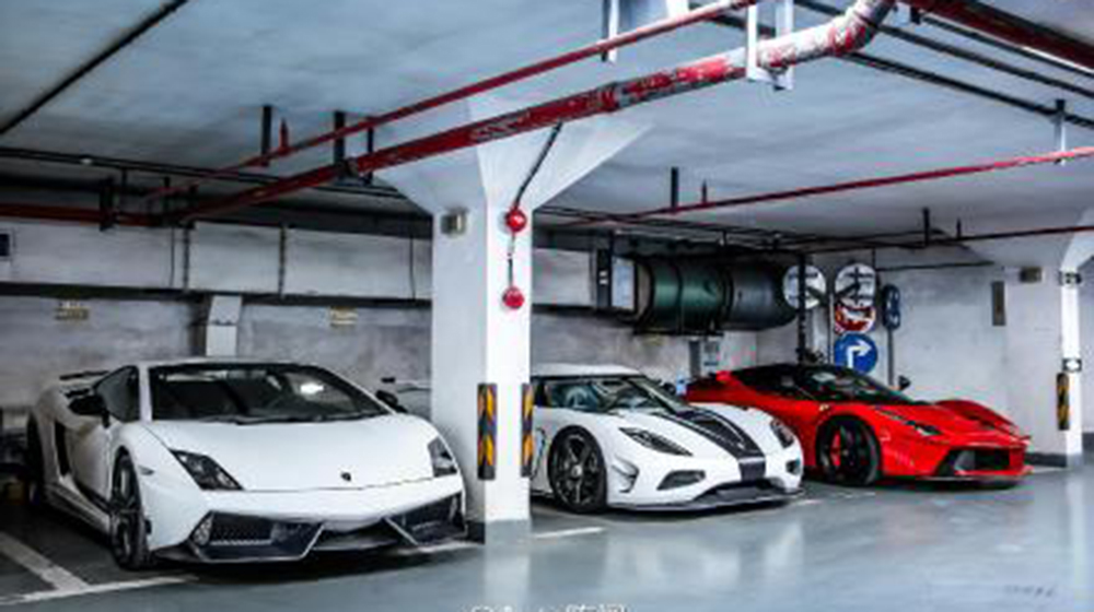 “Truy” tung tích thiếu gia phá nát siêu xe LaFerrari tại Thượng Hải qin king fen (3).jpg
