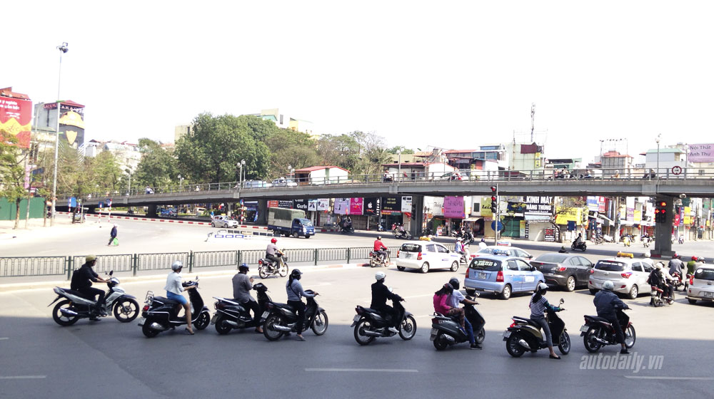 Sáu thói xấu của văn hóa xe máy ở Việt Nam xe may.jpg
