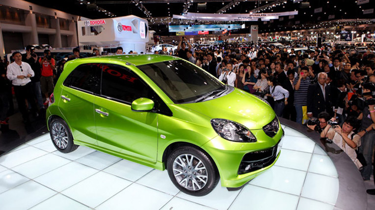 Ôtô giá 200 triệu đồng: “Nhìn người mà ngẫm đến ta” autodaily_hondabrio.jpg