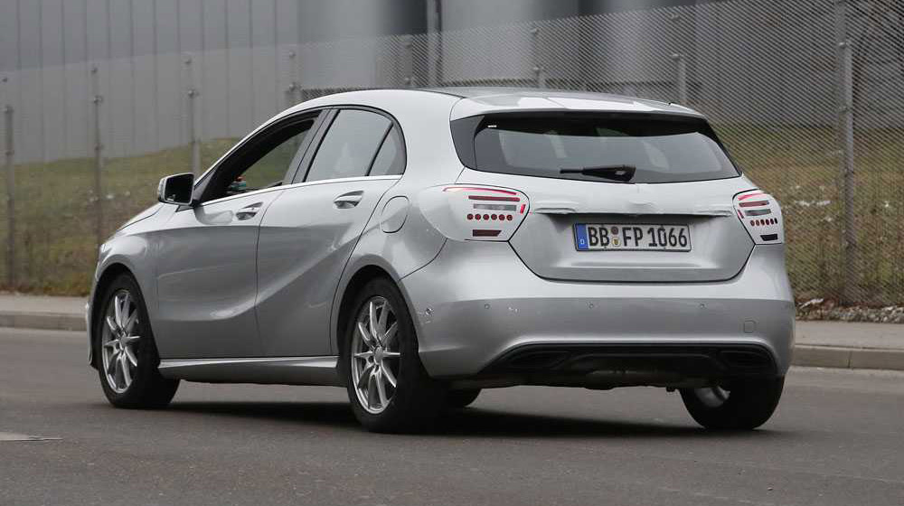 Mercedes A-Class phiên bản nâng cấp tiếp tục lộ ảnh mercedes-a-class-facelift-008.jpg