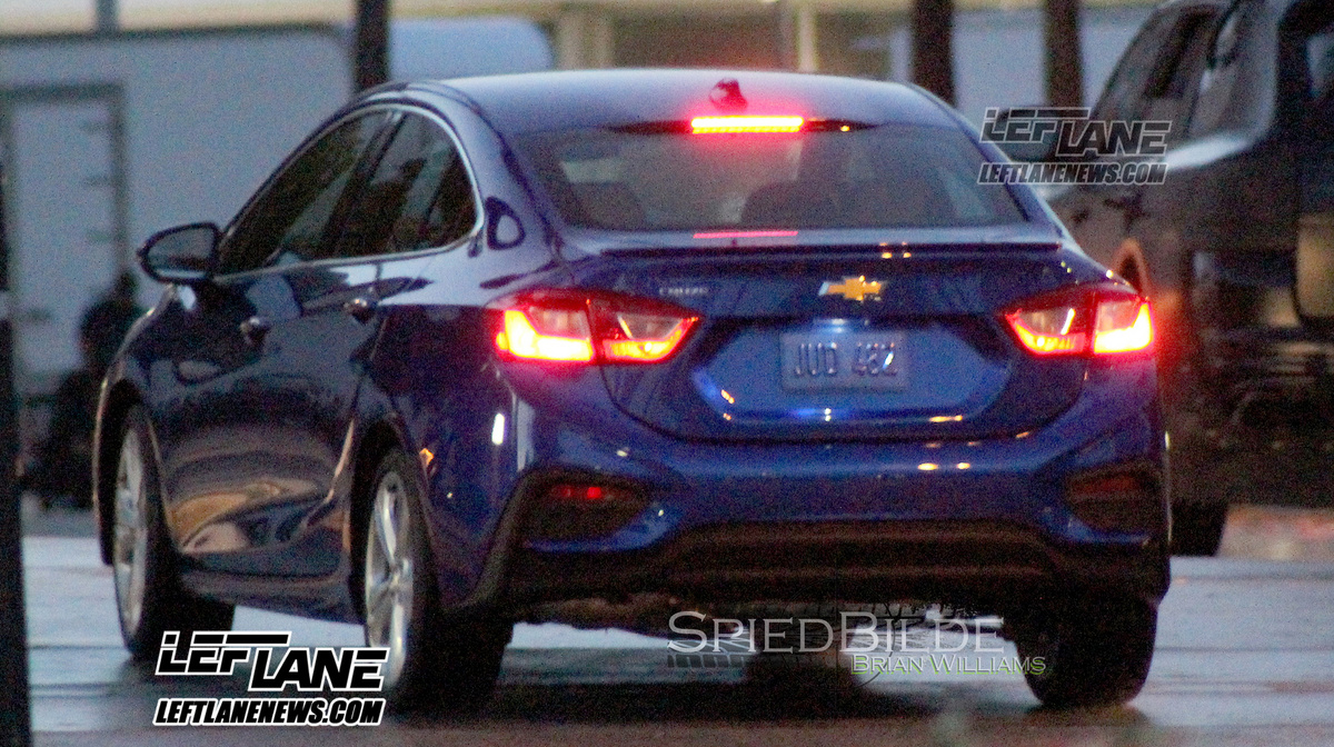 Vén màn bí mật Chevrolet Cruze 2016 Cruze 2016 (3).jpg
