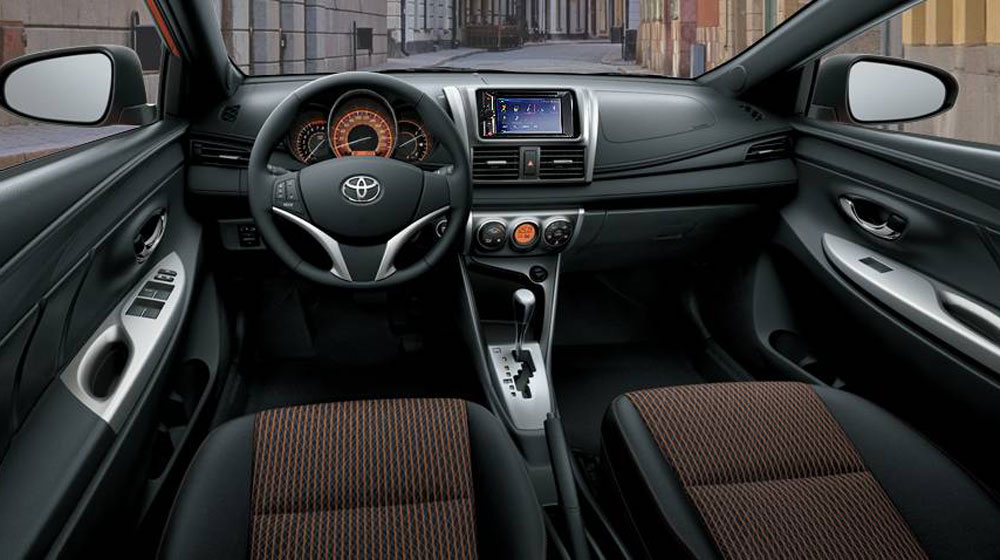 3 mẫu xe hatchback cho phụ nữ đô thị Yaris-(6).jpg