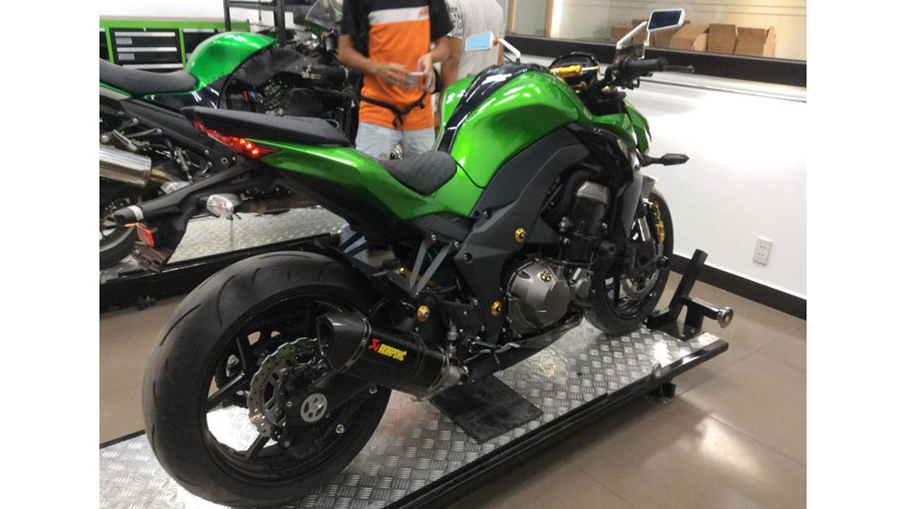 Tha hồ mua môtô phân khối lớn chính hãng tại Việt Nam kawasaki  (4).jpg