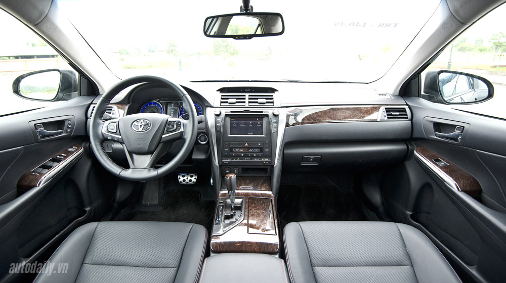 Toyota Camry 2.5Q 2015: Xe cho “sếp” trẻ Toyota-Camry-2 (34)-1.jpg