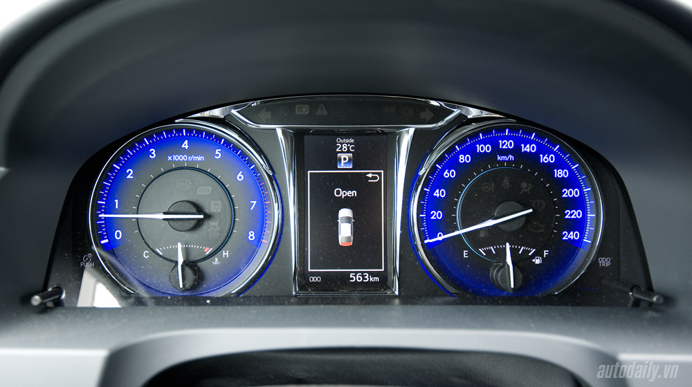 Ảnh nội thất Toyota Camry 2.5Q 2015 Toyota-Camry-2 (37).jpg