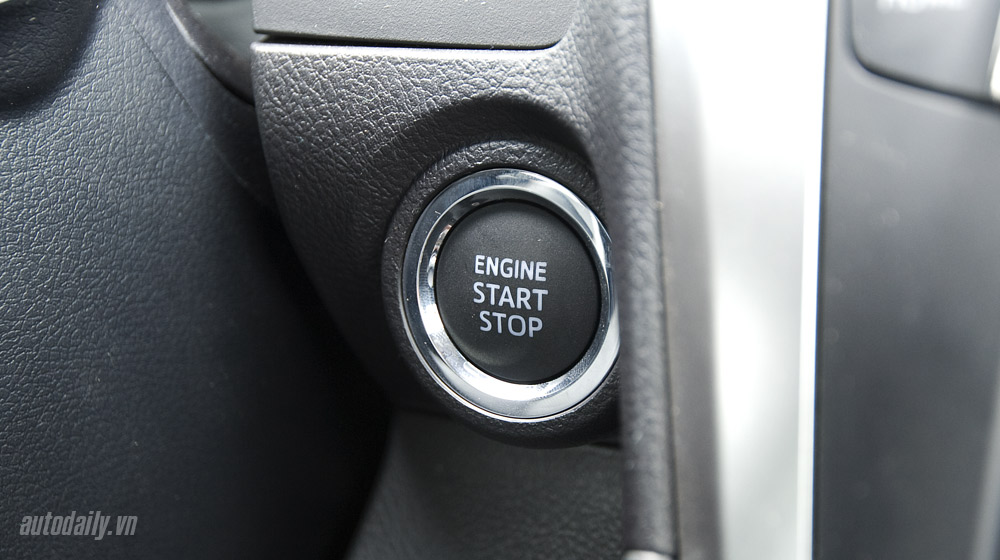 Ảnh nội thất Toyota Camry 2.5Q 2015 Toyota-Camry-2 (39).jpg