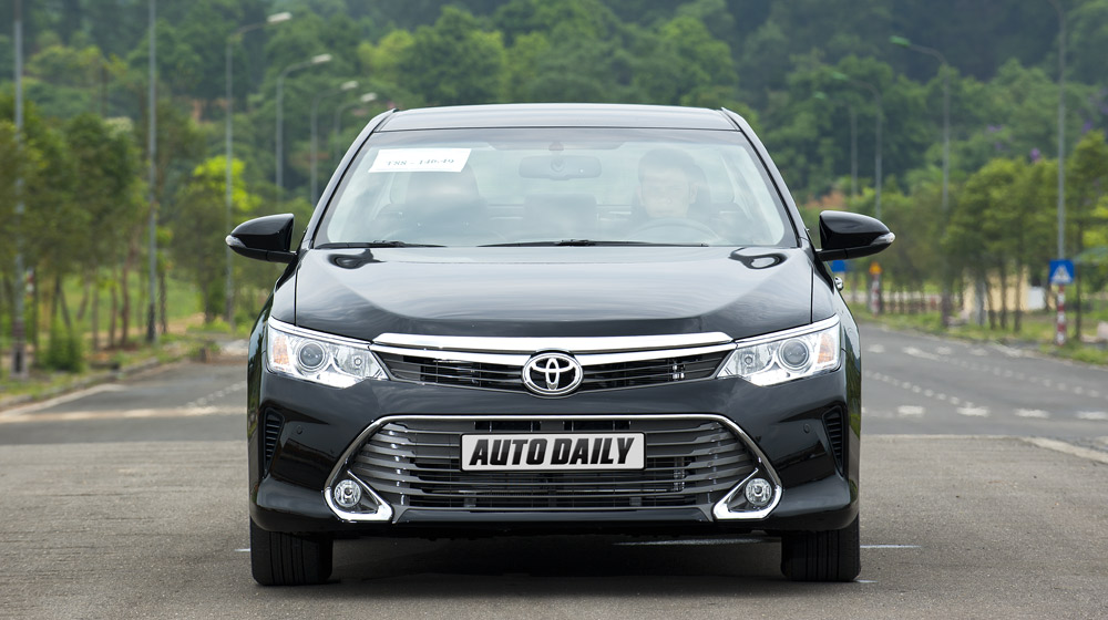 Ảnh chi tiết Toyota Camry 2015 hoàn toàn mới camry-2015 (2).jpg