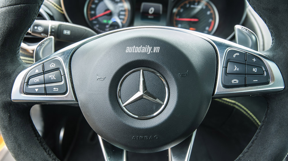 Mãn nhãn với vẻ đẹp của Mercedes AMG GT S mercedes-AMG-GT-S-(1).jpg