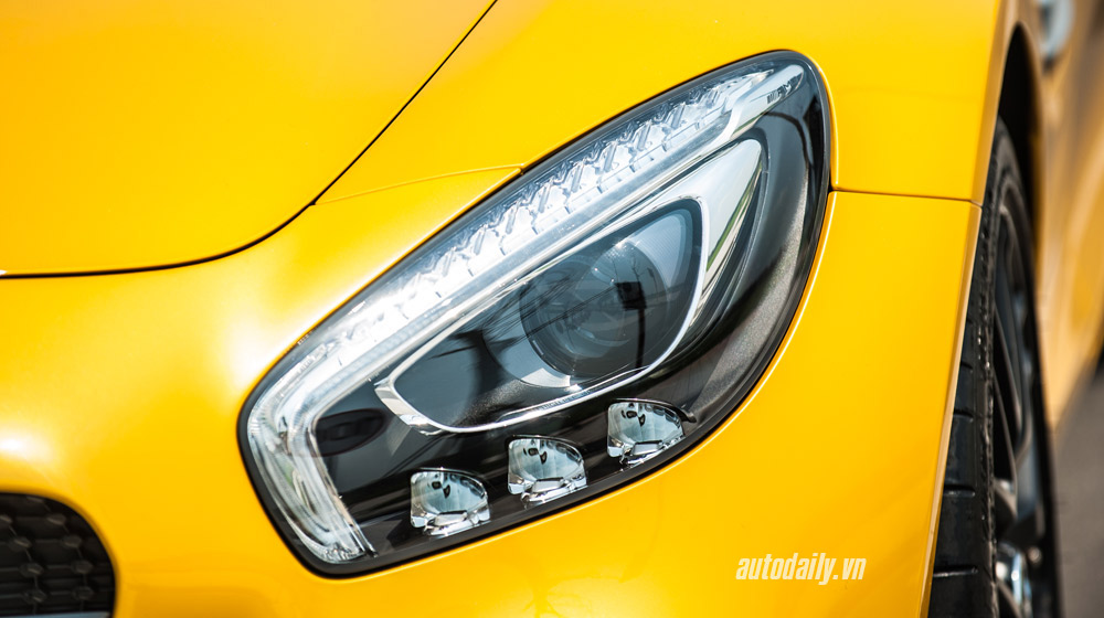 Mãn nhãn với vẻ đẹp của Mercedes AMG GT S tại Hà Nội mercedes-AMG-GT-S-(6).jpg