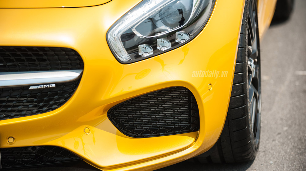Mãn nhãn với vẻ đẹp của Mercedes AMG GT S tại Hà Nội mercedes-AMG-GT-S-(9).jpg