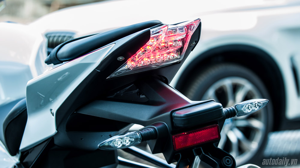 BMW S1000RR 2015 chính hãng giá ngang Honda Civic tại Hà Nội BMW S1000RR 2015 (17).jpg