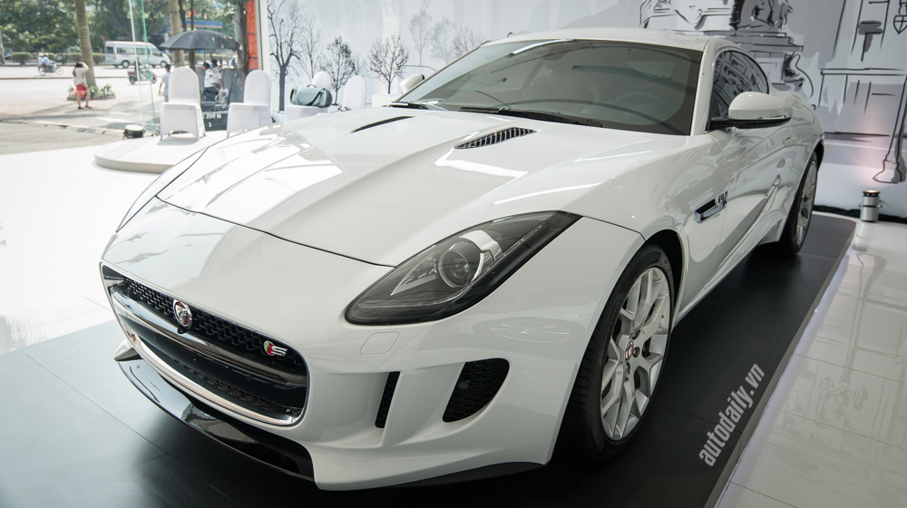 Ngắm xe thể thao Jaguar tiền tỷ tại Hà Nội F-Type_Ha_Noi (2).jpg