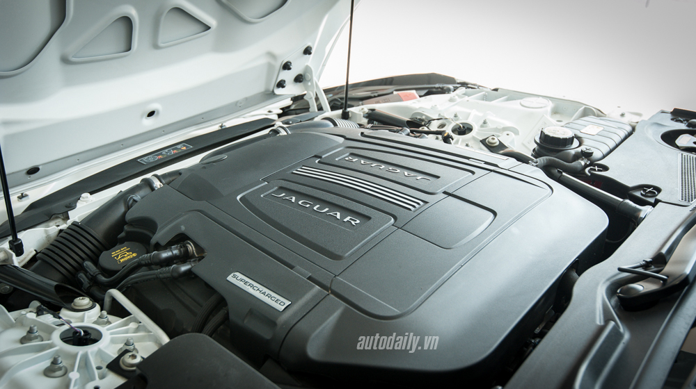 Ngắm xe thể thao Jaguar tiền tỷ tại Hà Nội F-Type_Ha_Noi (8).jpg