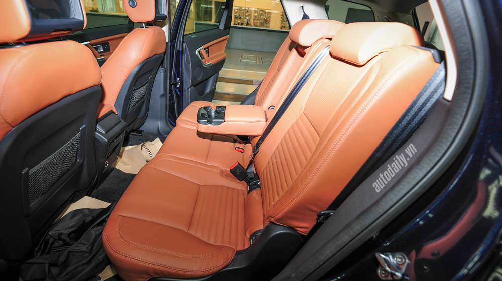 Ảnh chi tiết Land Rover Discovery Sport 2015 vừa ra mắt Land_Rover_Discovery_Sport_2015 (5).jpg