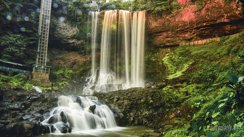 Hành trình Yamaha 2015, ngày 1: Tây Nguyên vẫy gọi Yamaha hanh trinh ket noi dam me (12).jpg