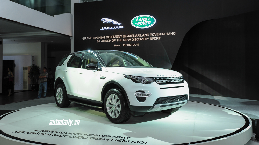 Hà Nội: Khai trương showroom Jaguar Land Rover lớn nhất ĐNÁ jaguar-land-rover (7).jpg