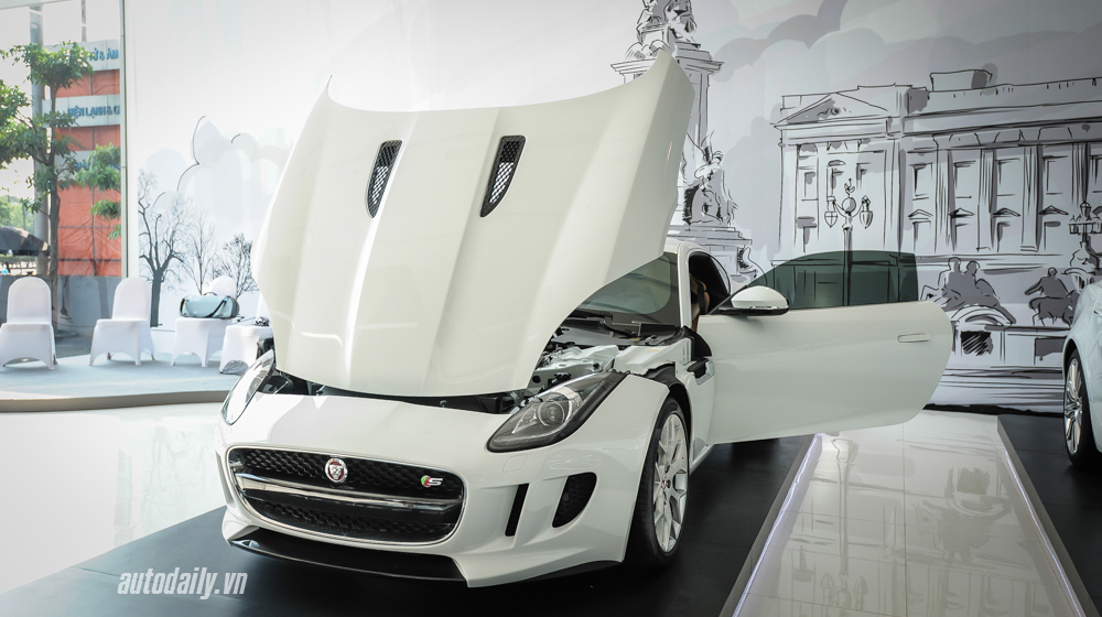 Ngắm xe thể thao Jaguar tiền tỷ tại Hà Nội F-Type_Ha_Noi (2).jpg