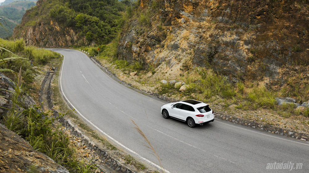Porsche Cayenne 2015: SUV cho người 