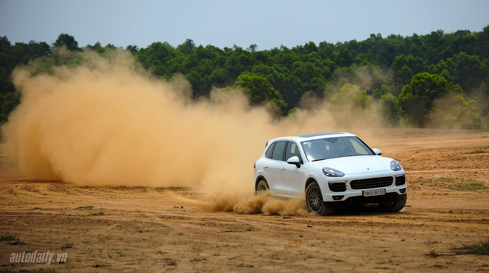 Porsche Cayenne 2015: SUV cho người 