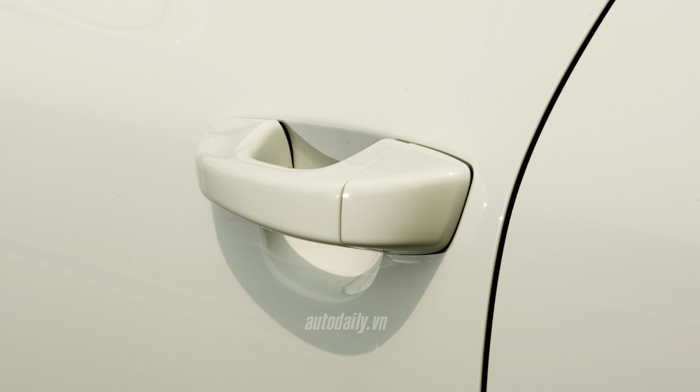 Ảnh chi tiết ngoại thất Porsche Cayenne 2015 Porsche Cayenne 2015 (40).jpg