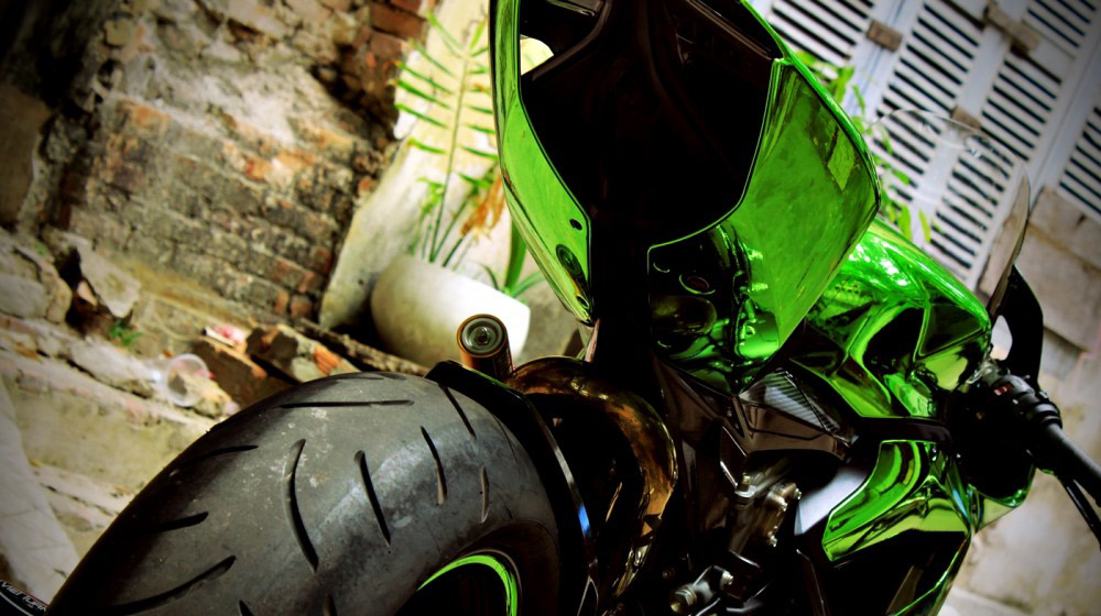 Ảnh Ducati 899 Panigale độ màu xanh lá ducati-899-panigale-ban-do-mau-chrome-cuc-an-tuong-3960-1431671991-555594b7362e0.jpg