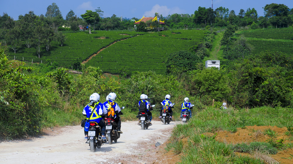 Ảnh Yamaha Tour ngày 2, đi trong nắng Tây Nguyên, mưa đại ngàn Yamaha Blue Core Tourning 2015 ngay 2 (1).jpg