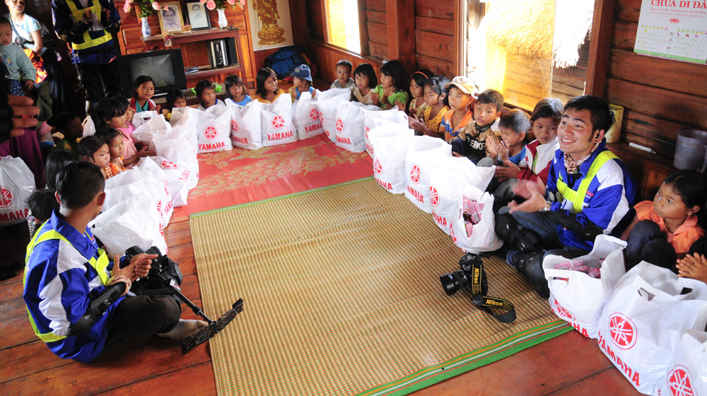 Ảnh Yamaha Tour ngày 2, đi trong nắng Tây Nguyên, mưa đại ngàn Yamaha Blue Core Tourning 2015 ngay 2 (13).jpg