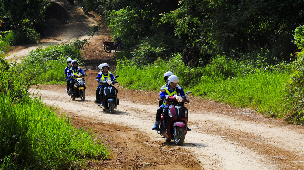 Yamaha Touring 2015, ngày 2: Đi trong nắng cao nguyên và mưa đại ngàn Yamaha Blue Core Tourning 2015 ngay 2 (2).jpg