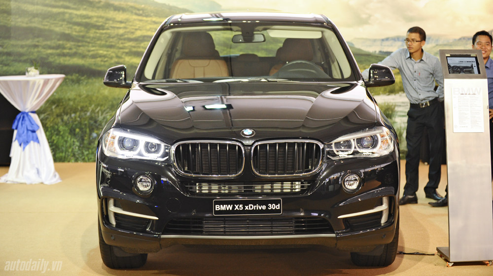 Porsche Cayenne vs. BMW X5: Cuộc chiến của người Đức cayenne vs bmw x5 (13).jpg