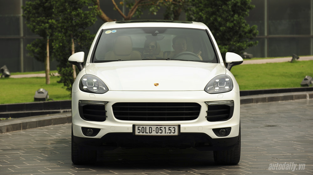 Porsche Cayenne vs. BMW X5: Cuộc chiến của người Đức cayenne vs bmw x5 (2).jpg
