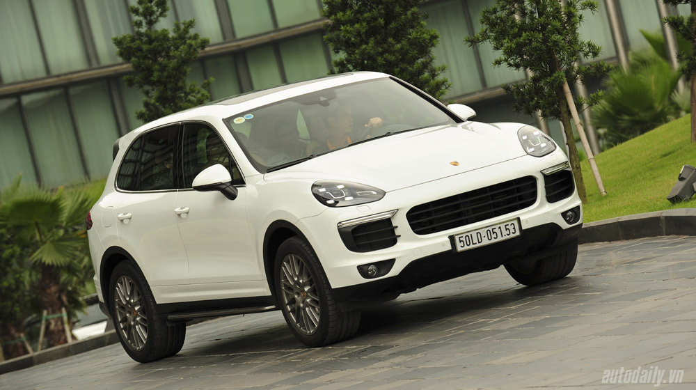 Porsche Cayenne vs. BMW X5: Cuộc chiến của người Đức cayenne vs bmw x5 (4).jpg