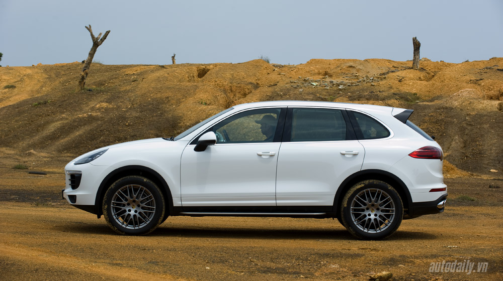Porsche Cayenne vs. BMW X5: Cuộc chiến của người Đức cayenne vs bmw x5 (5).jpg