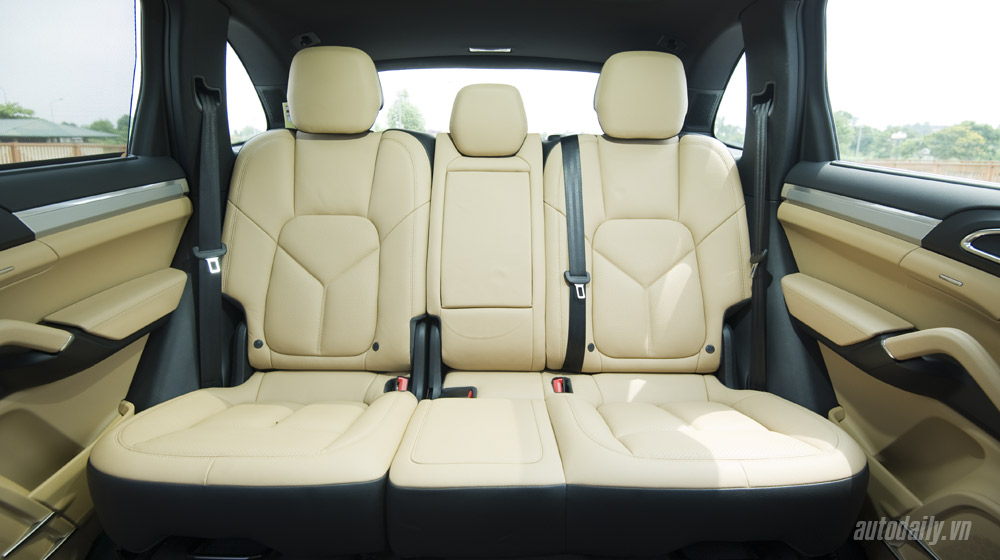 Porsche Cayenne vs. BMW X5: Cuộc chiến của người Đức cayenne vs bmw x5 (9).jpg