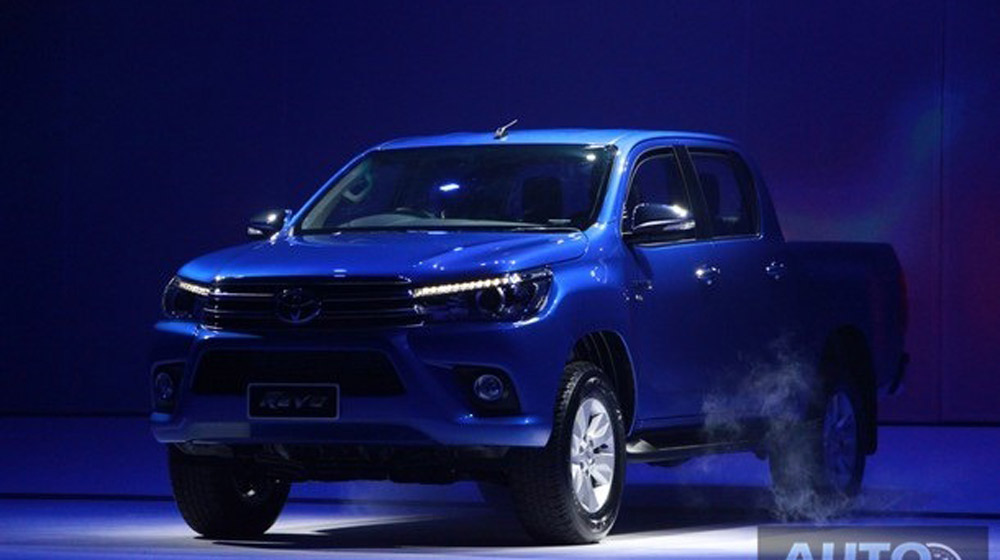 Toyota Hilux 2016 chính thức ra mắt, giá từ 17.000 USD IMG_5093_610.jpg