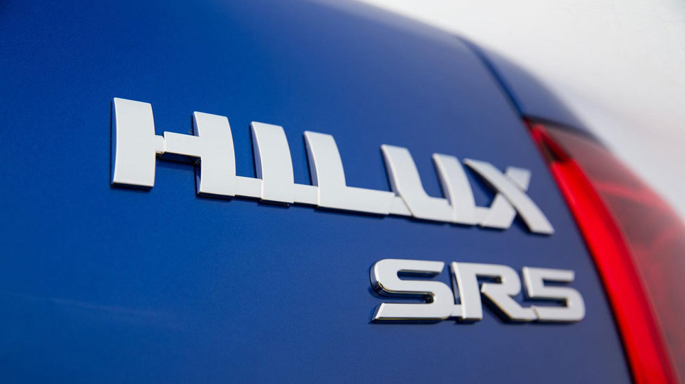 Ảnh chi tiết Toyota Hilux 2016 2016-Toyota-Hilux-33.jpg