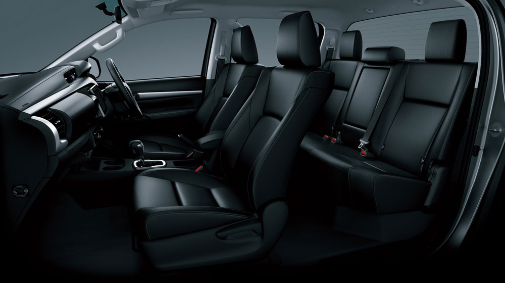 Ảnh chi tiết Toyota Hilux 2016 2016-Toyota-Hilux-7.jpg