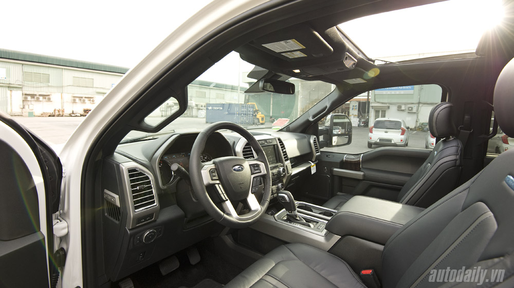 Ảnh chi tiết Ford F-150 Platinum 2015 Ford F150 Platinum (22).jpg